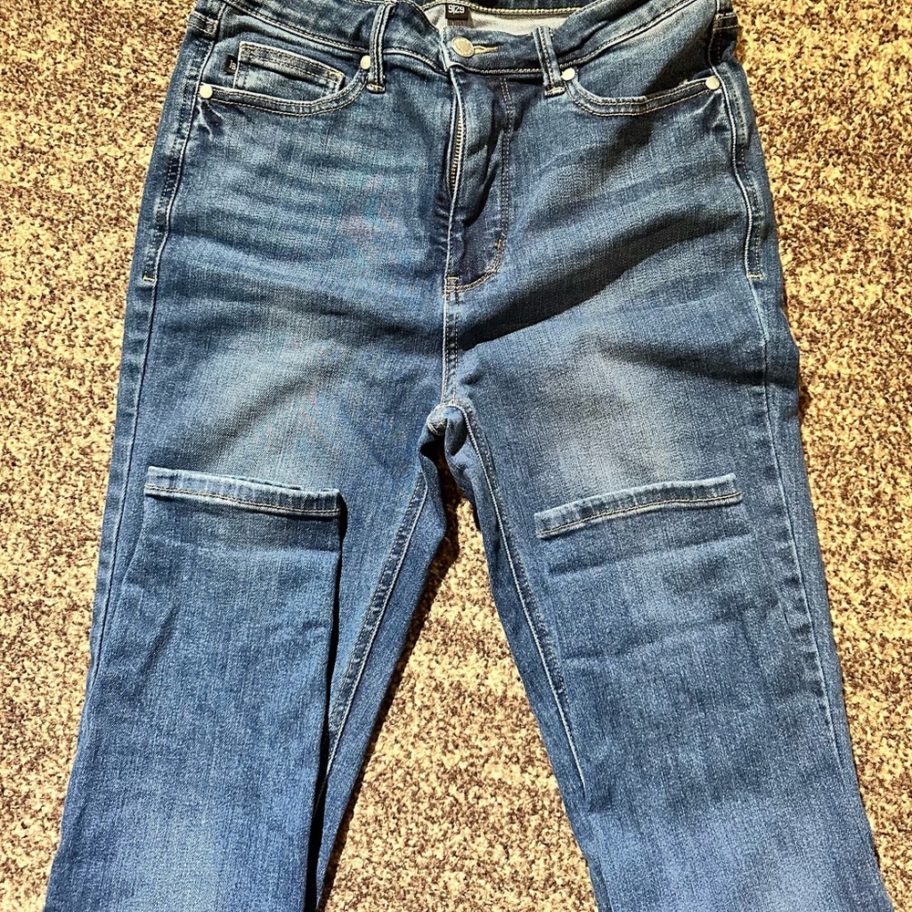 Judy Blue Skinny Blue Jeans with Distressed Finish